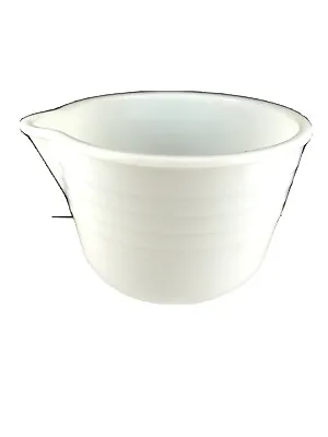 Pyrex Hamilton Beach Milk Glass Mixing Bowl Ribbed Rings Spout 7in • $16.99