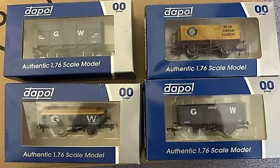 4 X DAPOL Coaches / Train Set Accessories (fantastic Condition)  • £10