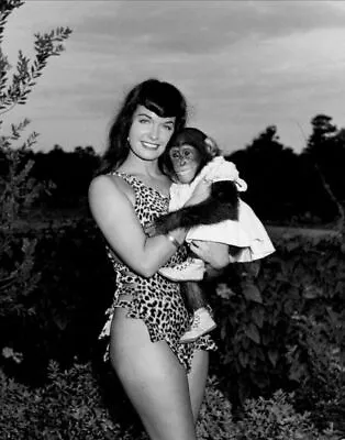 380840 Bettie Page With Chimpanzee WALL PRINT POSTER AU • $42.85