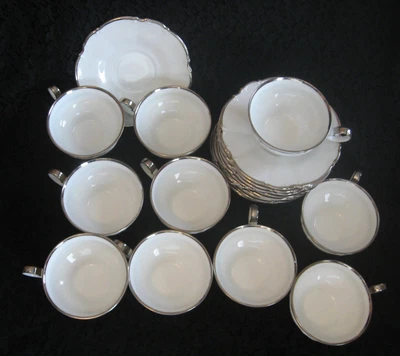 $24 • Buy SALADMASTER 10 TEA CUP & SAUCER SETS Estate Porzellan Wedding Band White Bavaria