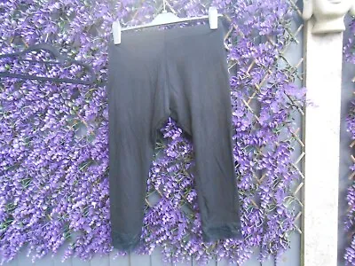 Select   Black   Ladies  Elasticated  3/4    Leggings With Lace Bottoms  Size 12 • £3