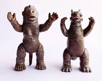 2 Bullmark Iwakura Mini Kaiju Figures Goro & Pagos! Ape Gorilla Godzilla Popy • $38.99