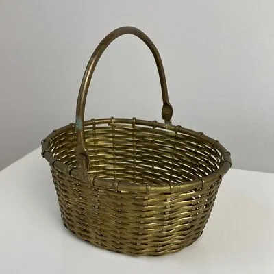 5 1/4”x4”x5 1/4” Vintage Metal India Wire Decorative Basket With Handle • $4.95