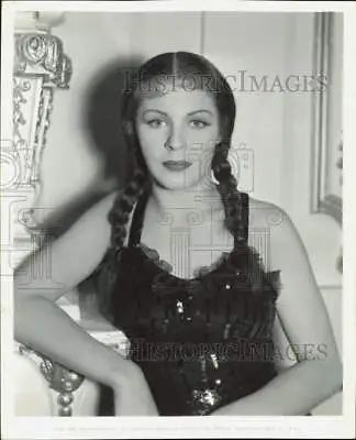 Press Photo Actress And Comedienne Martha Raye - Kfx57277 • $16.99