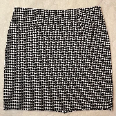 J.JILL Ponte Pencil Skirt Women Medium Black Houndstooth Stretch Classic Comfort • $19.99