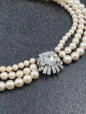£4.90 • Buy VINTAGE 50s 60s 3 STRAND FAUX PEARL COSTUME JEWELLERY NECKLACE 16
