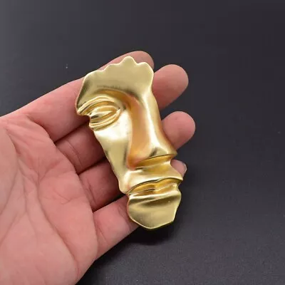 Large Face Mask BROOCH Vintage Style Gold Tone 3D Abstract Theatre Shawl Pin • £7.19