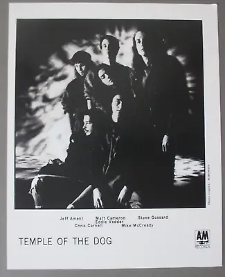 Temple Of The Dog Promo Photo 8 X 10 Black & White Glossy Photo Pearl Jam Soundg • $6.99