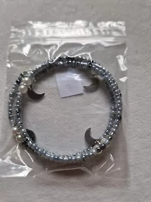 Memory Wire Bracelet Grey Moon Crescent Charm Silver 7 • £3.75