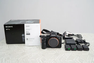£531 • Buy Sony A7R II 42.4 MP Mirrorless Digital Camera - (Body Only) Very Good Condition