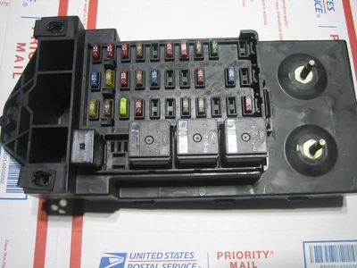 $90 • Buy 1999-2001 Ford F250 F350 Super Duty Pickup Fuse Box Relay Panel F81b-14a067-af