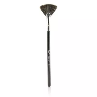 Sigma Beauty F42 Strobing Fan Brush - Women Makeup Highlight Brush New 63-HU224 • $13.99