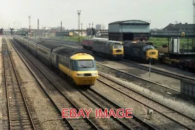 Photo  Cardiff Canton Hst 253010 Passes Cardiff Canton Depot With A Swansea Trai • £2.20