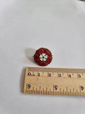 Red Lancashire Rose Brass Vintage Pin Badge • £15