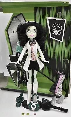 Mattel Doll Monster High Doll Scarah Screams I Love Fashion BLT96 With Box • $136.35