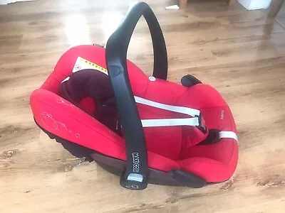 Maxi Cosi Pebble Car Seat With Rain Cover And Mirror Good Condition • £20