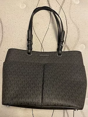 Michael Kors Tote • $250