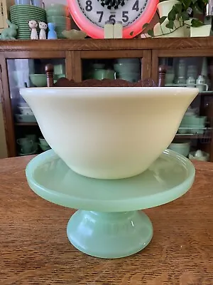 RARE 9  MCKEE GLASS French Ivory/Custard Bell Bowl Vintage Uranium-GLOWS • $79