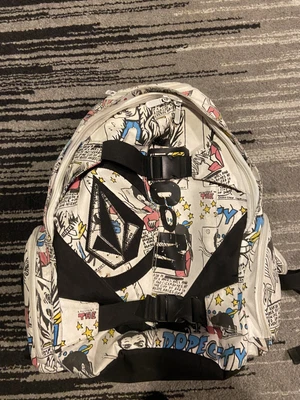 $59.99 • Buy Volcom Backpack Book Bag Vintage White Cartoon Dope City RARE Skate