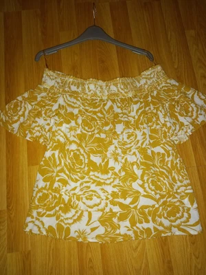 £3 • Buy Ladies Size 12 Next Mustard Floral Coldshoulder Top Blouse