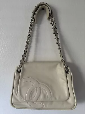 Chanel Classic Lambskin Vintage Ivory Handbag Adjustable Strap Great Condition ￼ • $555