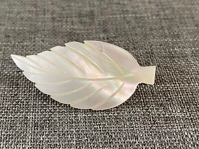 Vintage MOP Mother Of Pearl Abalone Leaf Shaped Gold Tone Scarf Clip • $12.99