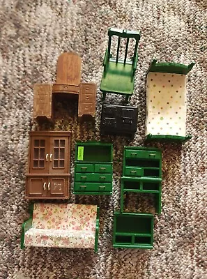 6-8 PIECES OF VTG. EPOCH MINI DOLLHOUSE FURNITURE BED DESK Rocking CHAIRS ETC • $15