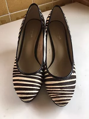 Marks & Spencer Ladies Zebra Stripped Heeled Shoes Size 7 M & S • £7.99