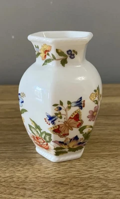 £5 • Buy AYNSLEY Cottage Garden Mini Vase Bone China Floral White Vintage Collectable