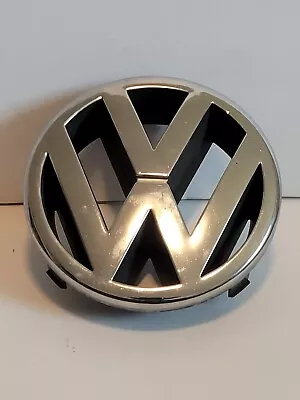 00 01 02 03 04 VW Passat Front Grille EMBLEM 3B0 853 601A Logo 31175-0200 Badge • $16.99