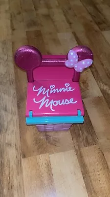 Disney Store's Minnie Mouse Picnic Basket • £20