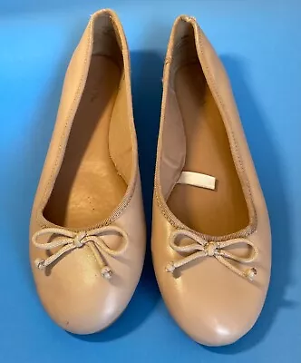 Merona Tan Round Ballet Flats Womens Shoes With Tie Bow • $7.99