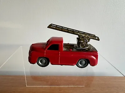 VINTAGE RED LADDER TRUCK Mechanical/Clockwork - Very Unique! • $32.33