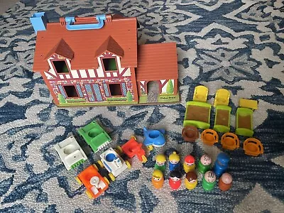 Vintage 1980 Fisher Price Little People Play Family Tudor House #952 W/Doorbell • $34