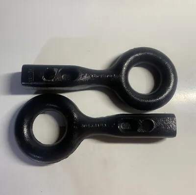 Volvo VNL /D13 OEM Frame Tow Hooks 20434198 • $99.99