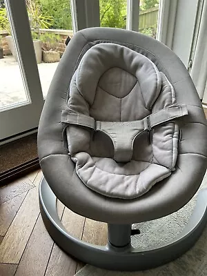 Nuna Leaf™ Grow Baby Rocker / Baby Bouncer Usable From Birth Onward • £60