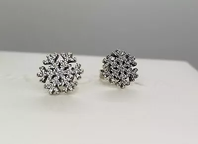 $27.99 • Buy Authentic Pandora Snowflake Clear CZ Stud Earrings #290589CZ
