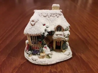 Lilliput Lane Christmas Cottages Liliput Lane Winter Warmer • £10.50