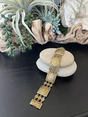 RARE Vintage MMA Gold Tone Bracelet METROPOLITAN MUSEUM OF ART  • $169