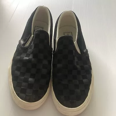 Vans Off The Wall Slip On Men’s 8  Checked Pattern Black. Fair Condition.  • $32