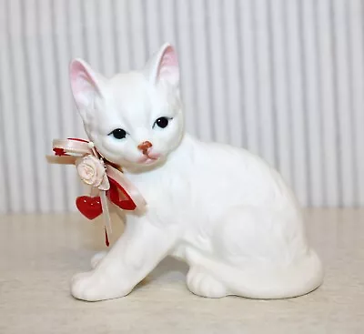 Vintage Enesco® White Porcelain Ceramic Kitty Cat With Heart & Flower Neck Bow • $8.66