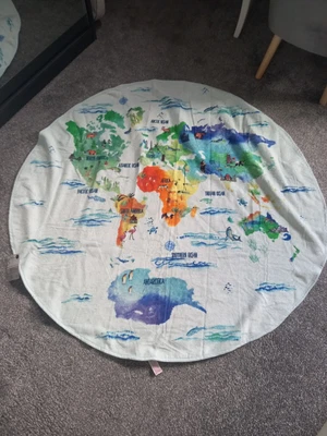 £8.99 • Buy M&S ~ Round Bath Globe Towel Bnwt
