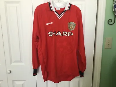 Men's Size Large Umbro Manchester United Football Club Red FootballSoccer Jersey • $35