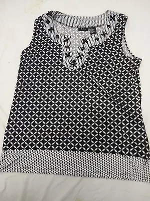 R.Q.T. Womens Dressy Top Blouse Size XL Black/White  Sleeveless 100% Poly Beaded • $9.99