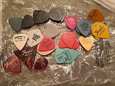 34 Piece Lot Set Vintage Old Style Variety Guitar Pick Lot Pre-owned Good Shape! • $19.95