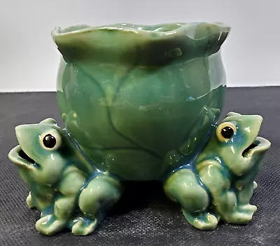 $22 • Buy Vintage Green Majolica 3 Frog Planter Ceramic Pottery Cabbage Lily Pad 4  H Pot