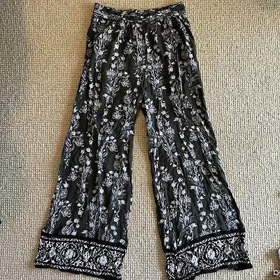 Tigerlily Pants Size 10 • $80