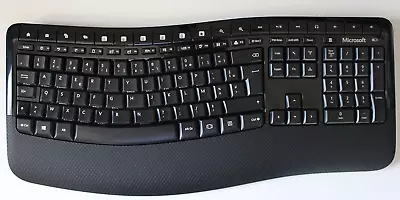 Microsoft Wireless Desktop 5050 )Keyboard And Mouse Set AZERTY French Key Layout • £40.95