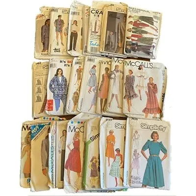 Lot Of 21 Modern & Vintage Cut & Uncut Simplicity Sewing Patterns 10 Uncut • $29.96