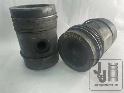 $200 • Buy Used John Deere Piston Pair With Rings And Pin STD AF3765R 720D 730D Tractor